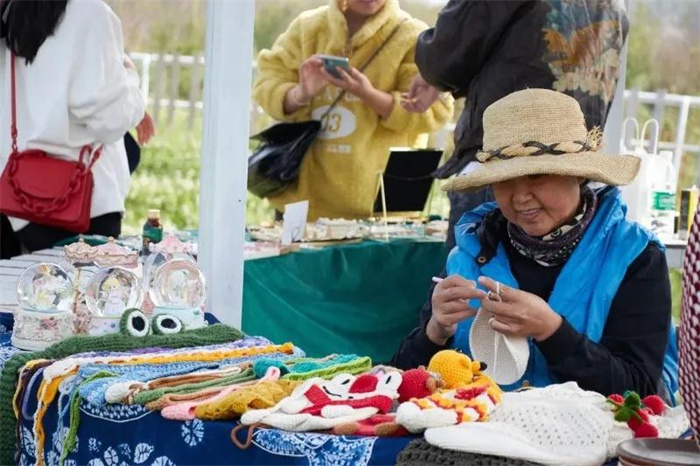 大理旅行：洱海邊，稻田里的集市；“文藝小青年們“”不一樣的