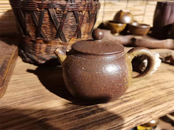 大理特色團建活動推薦：來喜洲古鎮(zhèn)制作大理喜陶柴燒，體驗大理非遺文化的魅力